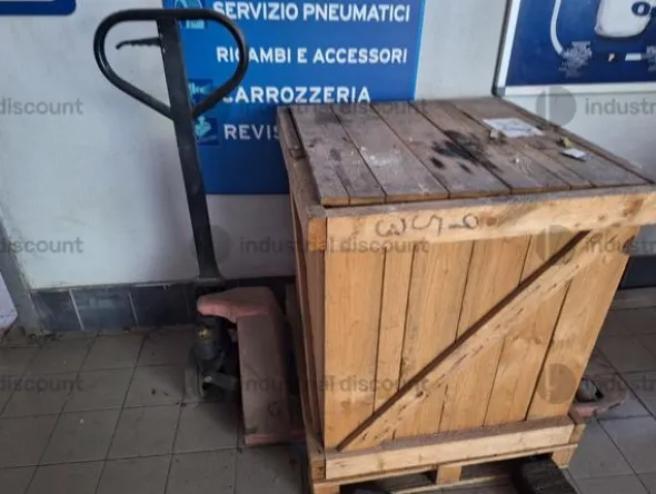 3#9630 Arredo uffici per officina e accettazione officina