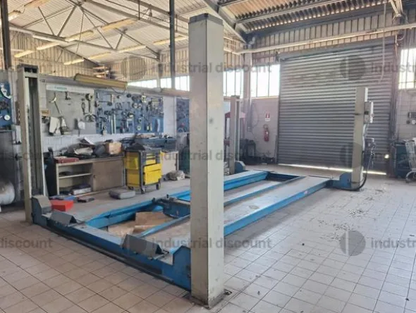 3#9630 Arredo uffici per officina e accettazione officina