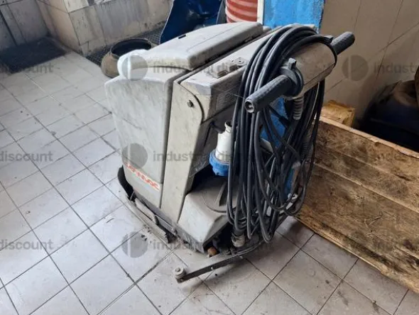 3#9630 Arredo uffici per officina e accettazione officina