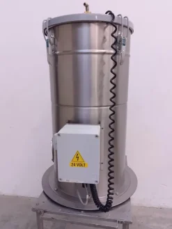 ASPIRATORE INDUSTRIALE POLVERI - NILFISK (MF-PR-ASP-74)