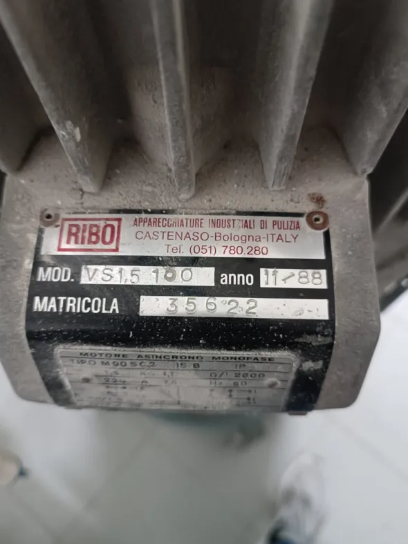 Aspiratori Industriali RIBO di varie potenze