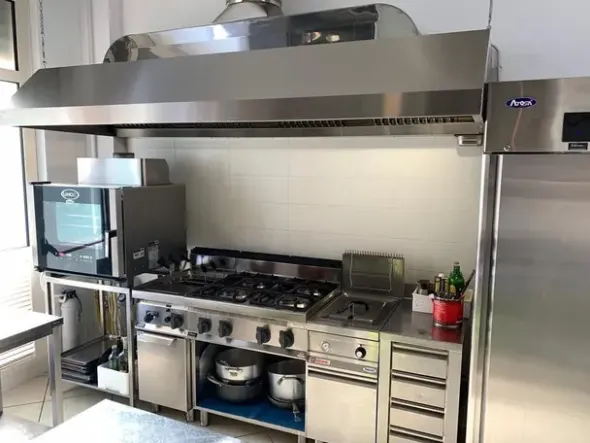 #24593 Attività di braceria macelleria gastronomia a Castellana Grotte (Bari)