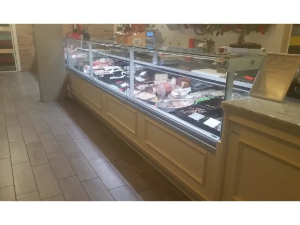Attrezzatura completa per inizio attività macelleria