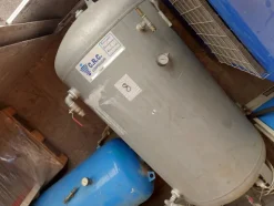 4#7728 Attrezzatura da edilizia e arredamento