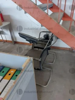17#9469 Attrezzatura da officina ed arredo da ufficio
