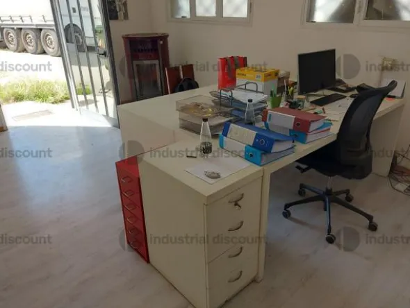 17#9469 Attrezzatura da officina ed arredo da ufficio