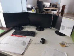 17#9469 Attrezzatura da officina ed arredo da ufficio