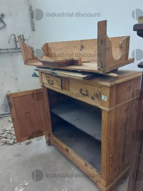 17#9469 Attrezzatura da officina ed arredo da ufficio
