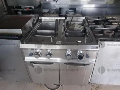 2#8982 Attrezzatura e cucina per attività di ristorazione