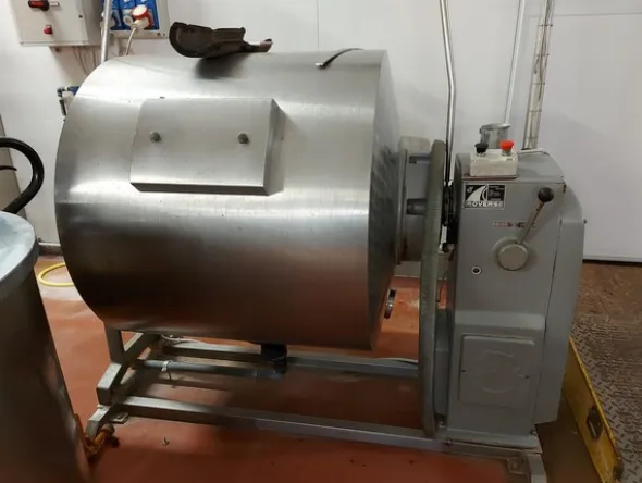 1#7332 Attrezzatura e macchinari per produzione latte