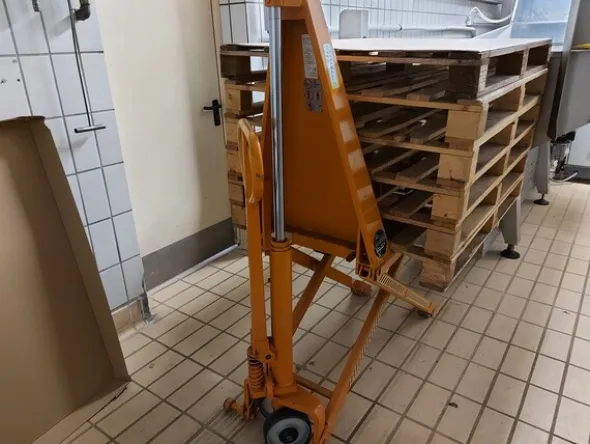 1#7332 Attrezzatura e macchinari per produzione latte