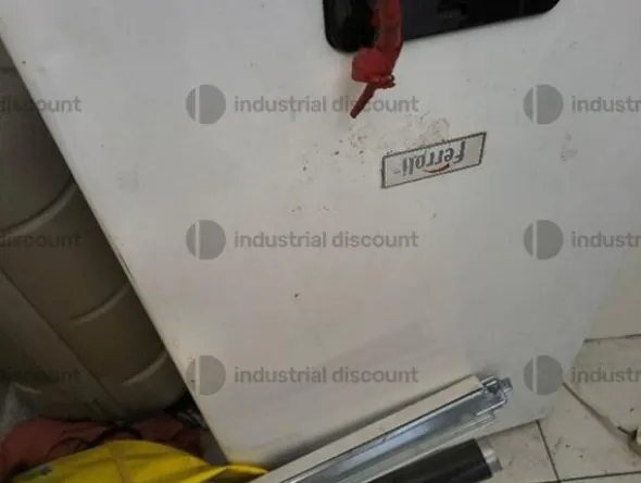 1#9958 Attrezzatura industriale per stireria