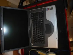 4#7585 Attrezzatura informatica