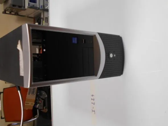 4#7585 Attrezzatura informatica