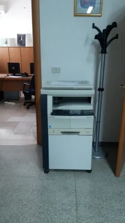 20#7821 Attrezzatura informatica da ufficio