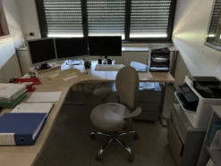 9#7821 Attrezzatura informatica da ufficio