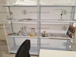 1#9468 Attrezzatura informatica e arredo ufficio