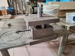 9#9460 Attrezzatura lavorazione lamiereAttrezzatura ufficio e magazzino Punzonatrice Lvd