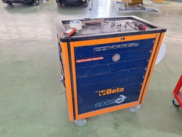 19#8759 Attrezzatura per carrozzeria