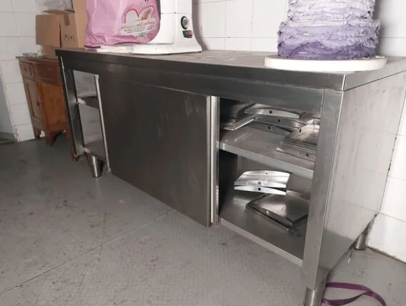 4#8062 Attrezzatura per cucina