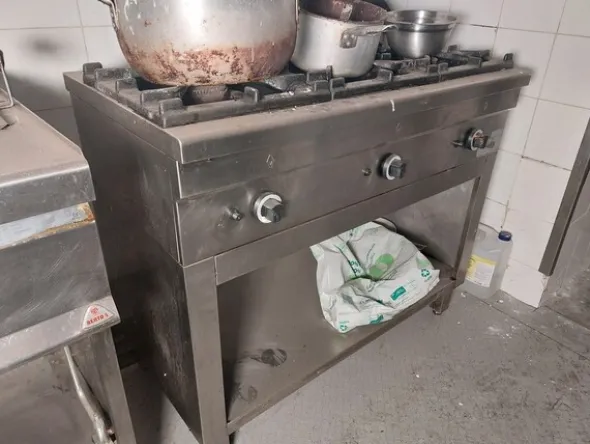7#8062 Attrezzatura per cucina