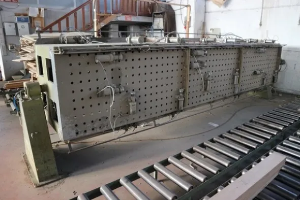 1#6816 Attrezzatura per falegnameria e arredi ufficio