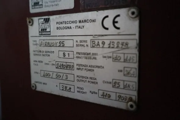 1#6816 Attrezzatura per falegnameria e arredi ufficio