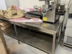 2#9059 Attrezzatura per negozio e macchinari per la lavorazione delle carni