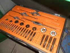 15#7053 Attrezzatura per officina meccanica