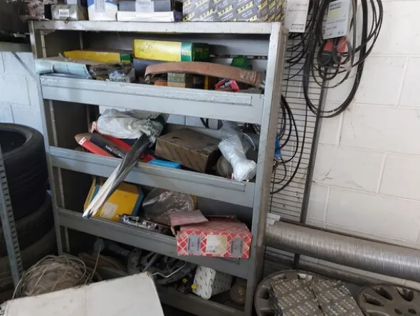 36#7918 Attrezzatura per officina meccanica e arredi uffici