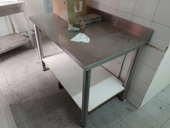 1#8306 Attrezzatura per ristorante pizzeria