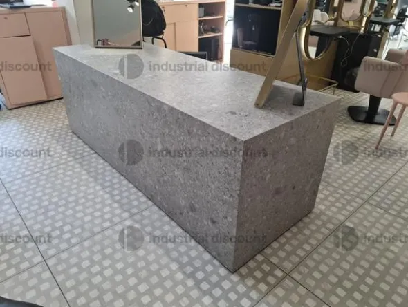 1#9728 Attrezzatura per salone parrucchiere ed estetica