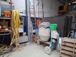5#9897 Attrezzatura varia da cantiere