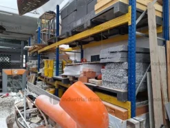 5#9897 Attrezzatura varia da cantiere