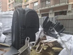 6#9897 Attrezzatura varia da cantiere, materialeda elettricista ed arredo spogliatoio