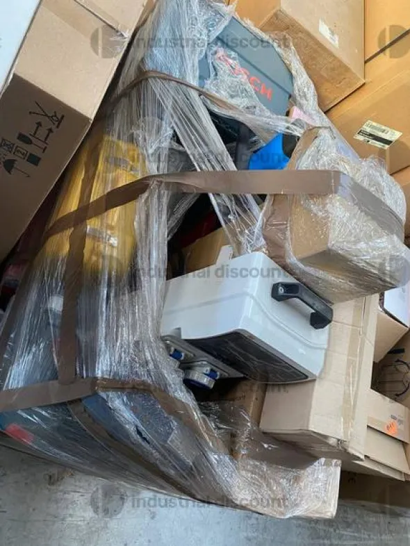 3#8833 Attrezzature da cantiere Bosch