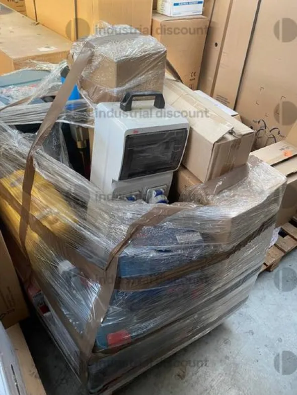 3#8833 Attrezzature da cantiere Bosch