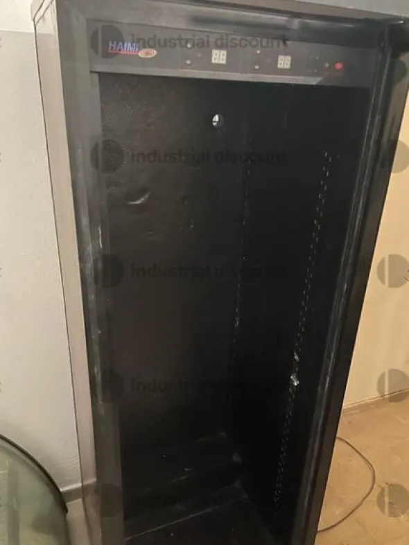 1#8879 Attrezzatureda cucina e stock vini e liquori