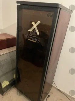 1#8879 Attrezzatureda cucina e stock vini e liquori