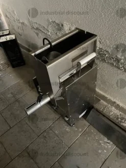 1#8879 Attrezzatureda cucina e stock vini e liquori