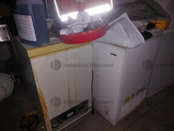2#10143 Attrezzature da cucina per ristorante