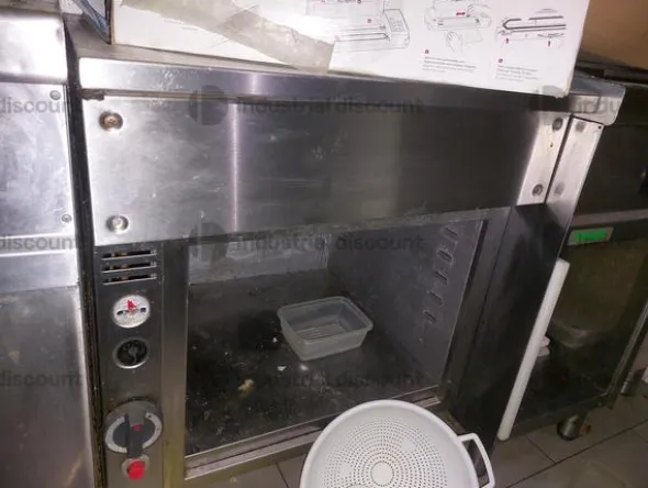 2#10143 Attrezzature da cucina per ristorante