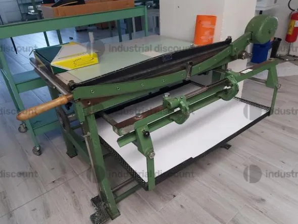 40#8883 Attrezzature da officina