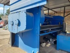 4#7267 Attrezzature e accessori per lavorazione meccanica