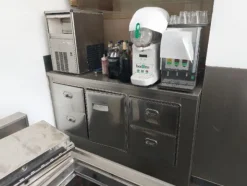 1#8430 Attrezzature e arredamento da bar e pasticceria