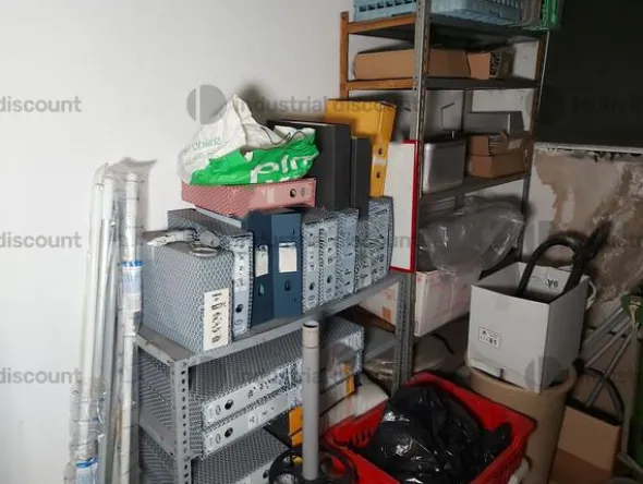 1#8982 Attrezzature e arredamento per attività ristorazione