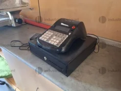 2#9076 Attrezzature e arredi per negozio frutta e verdura