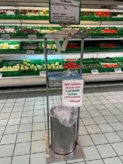 3#7940 Attrezzature e arredi reparto ortofrutta