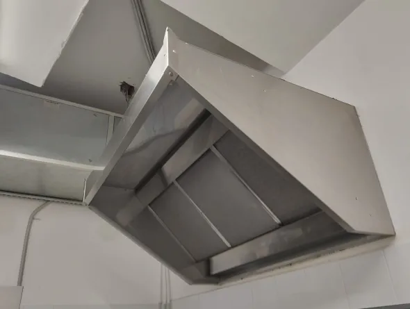 Attrezzature e arredo per ristorazione