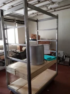 31#46310 Attrezzature e banchi lavoro